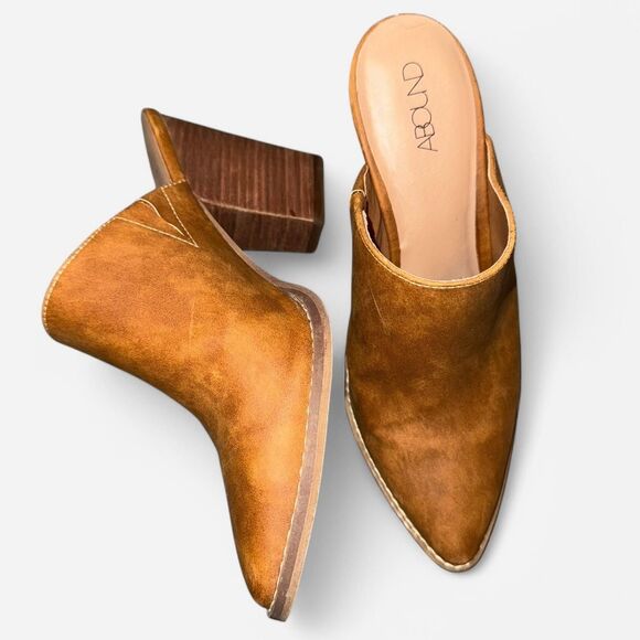 Abound Shoes - NWOT Nordstrom Tan Western Heeled Mules